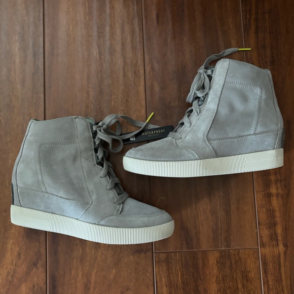 Sorel Out N About Lace Up Wedge Boot - Picture 3 of 8